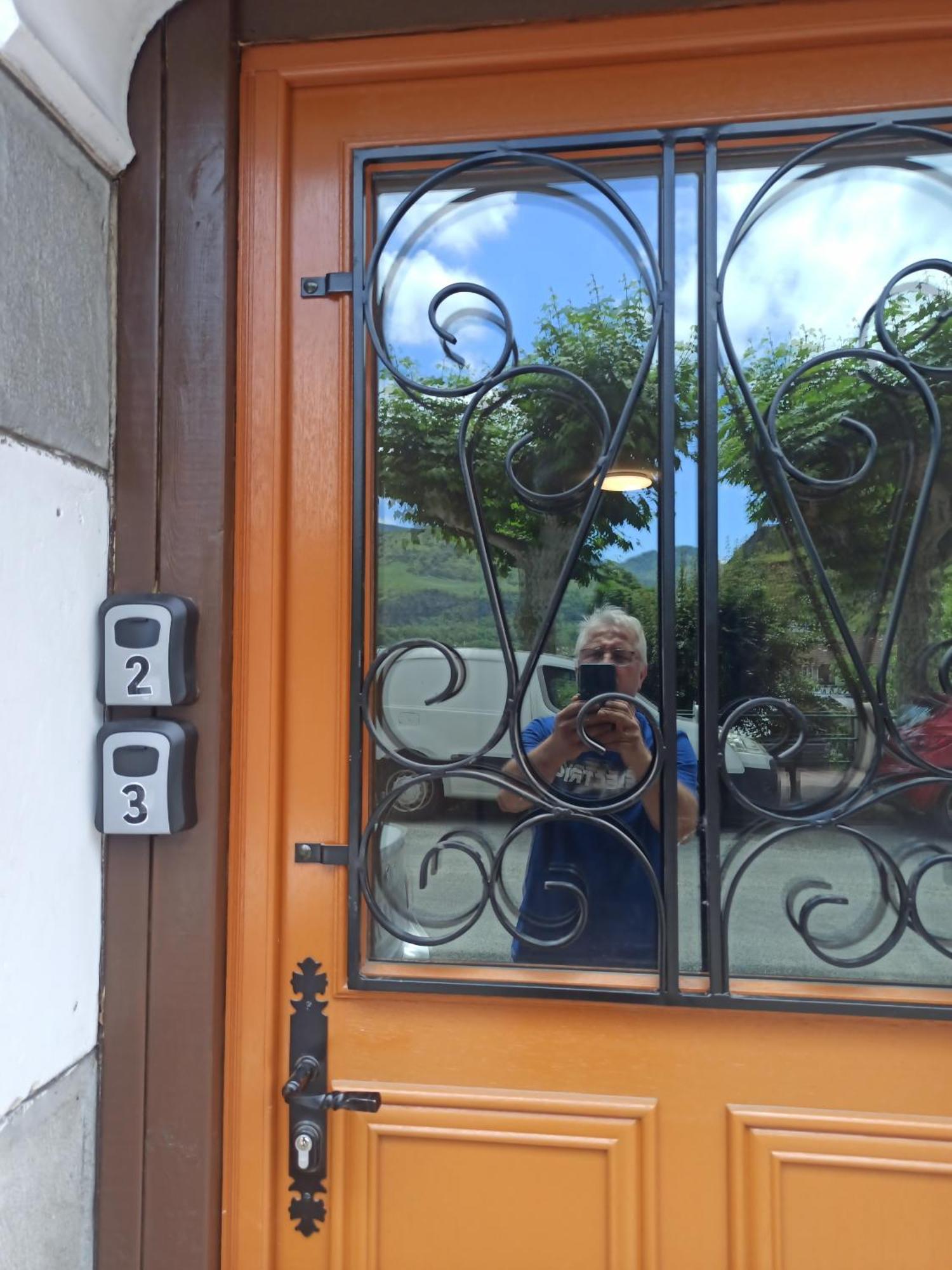 Appartements Touristique - La Colombiere Lourdes Buitenkant foto